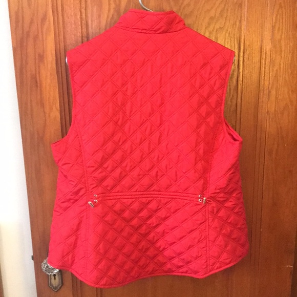 Red Vest - Picture 2 of 5